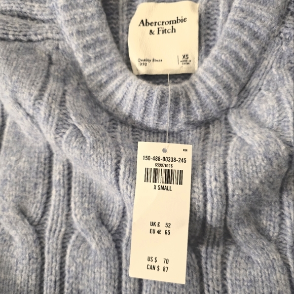 S O L D Light Blue Cable Knit Sweater size XS - Picture 7 of 14